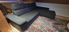 Sofa mit Chaiselongue und Bett Funktion