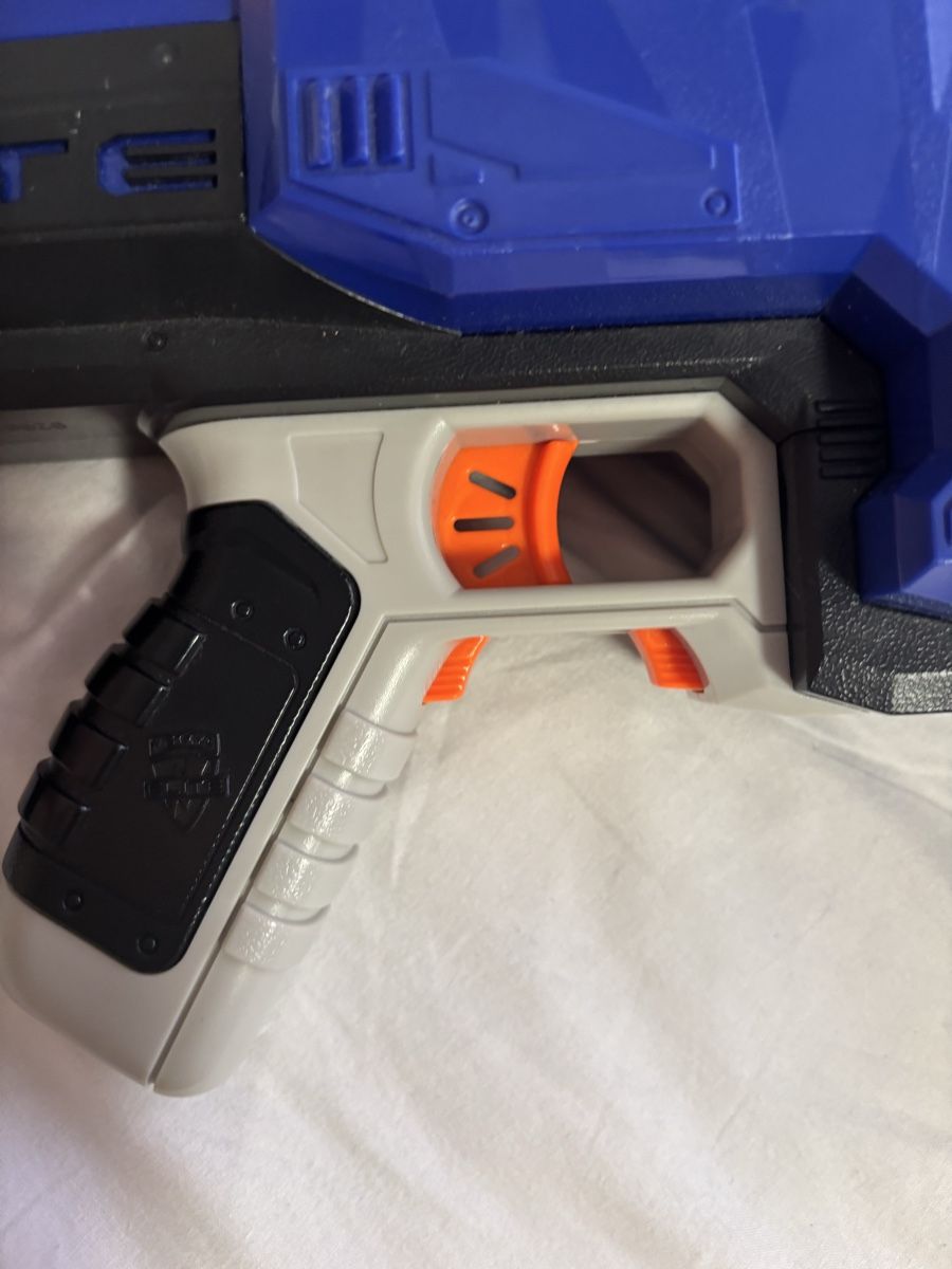 Nerf Giocattoli: nerf n-strike elite infinus – Usato da Langendorf venduto da arc_87qj 8