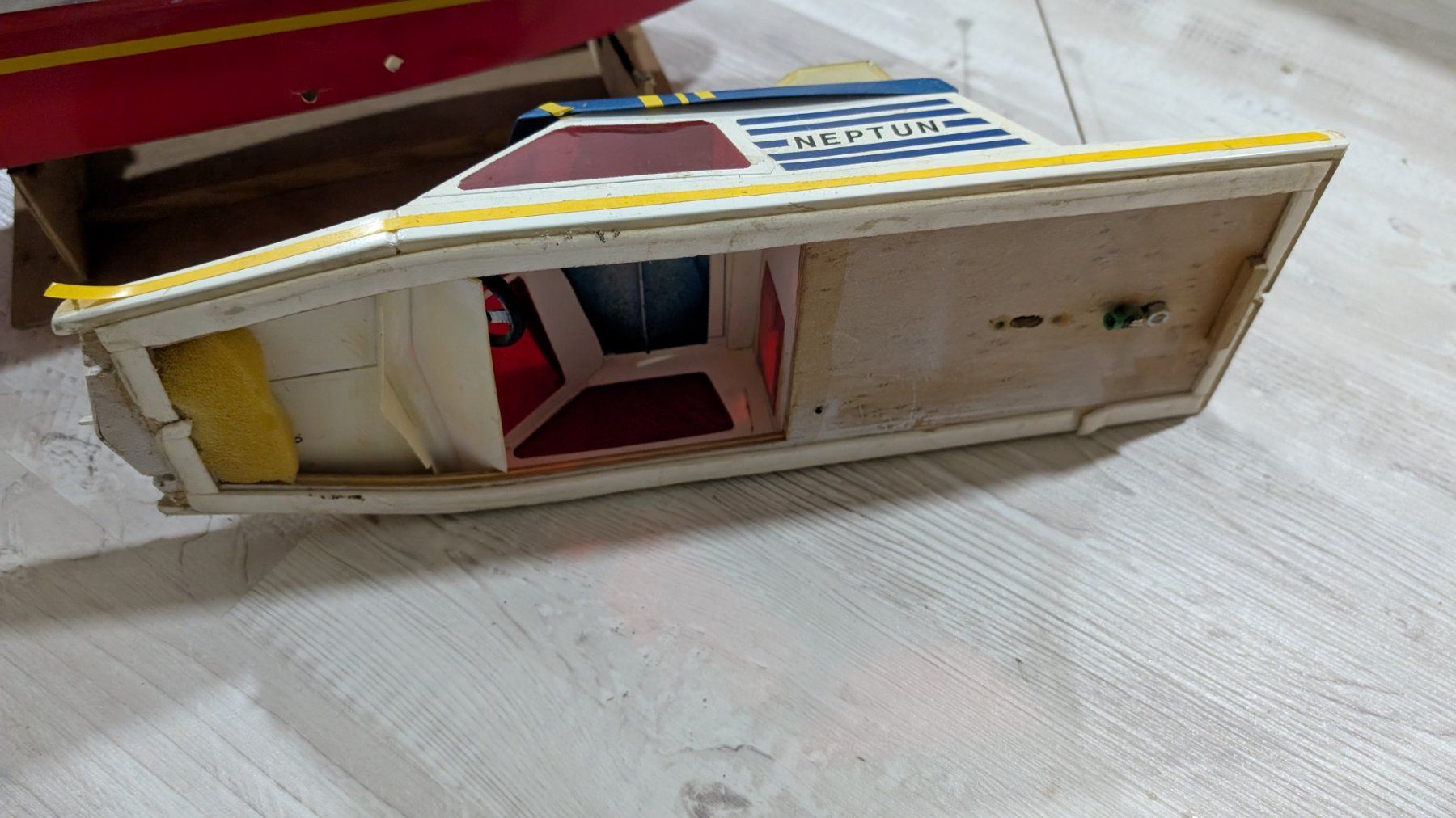Robbe RC Modellbau: Robbe Neptun RC Boot – Defekt aus Rohrbach von Zidane6 3