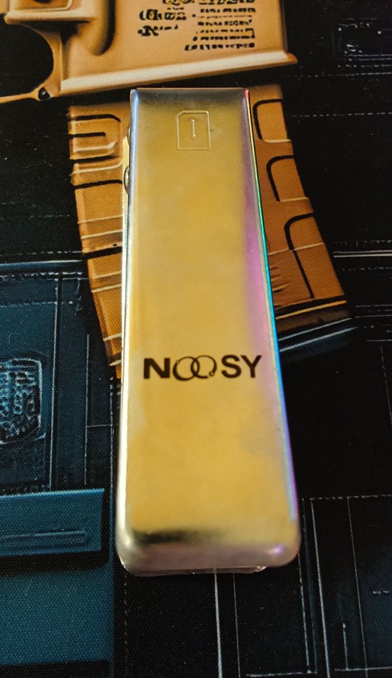 Tutti gli attrezzi: Noosy SIM Karten Stanzer - Top Zustand! – Nuovo (secondo la descrizione) da Ennetmoos venduto da Faders 6