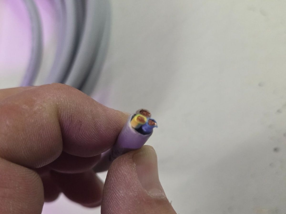 Cavi: Kabel Flex Litze 3x2.5 Grau 3G2.5 4.5m – Nuovo (secondo la descrizione) da Zürich venduto da eymen20 3