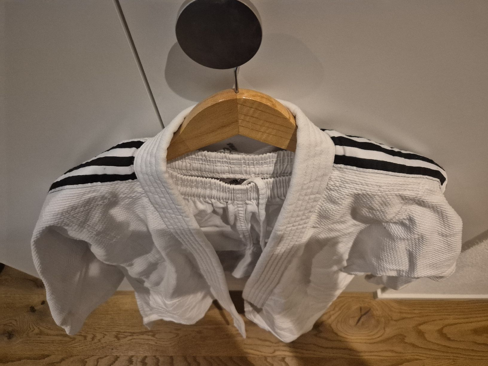 Kimono: Adidas Judo Anzug Gr. 150 – Usato da Bülach venduto da Best-Touchdown 1