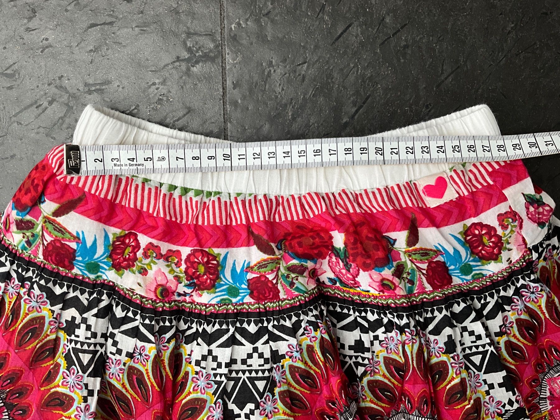 Rock Jupe DESIGUAL Madchen wie NEU und sehr SUSS Acheter sur Ricardo