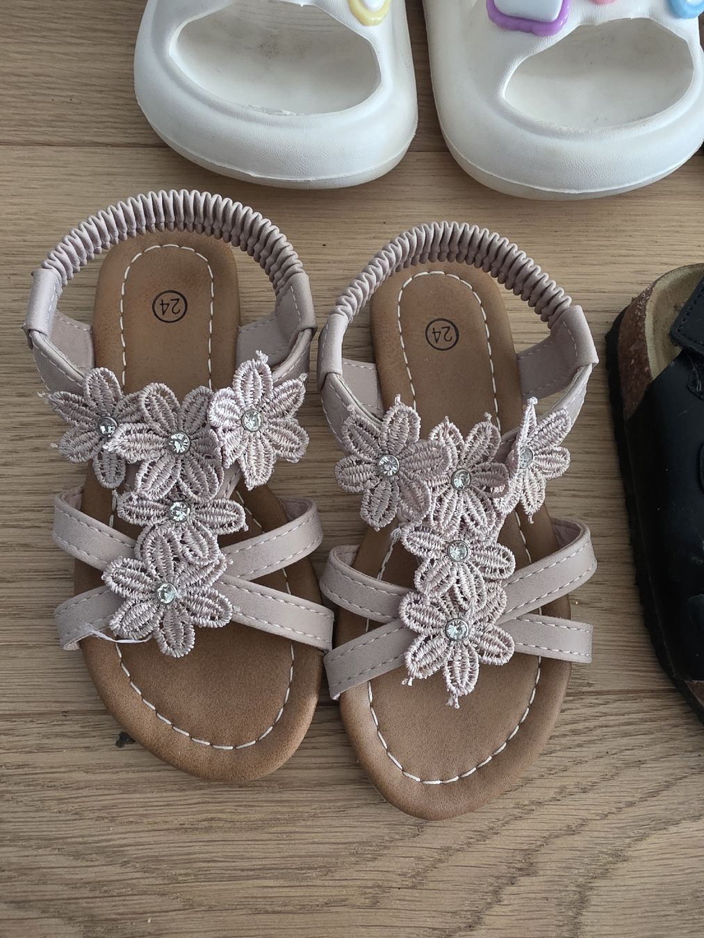 Scarpe per ragazze: Kindersandalen  – Usato da Walenstadt venduto da Jna_69pm 2