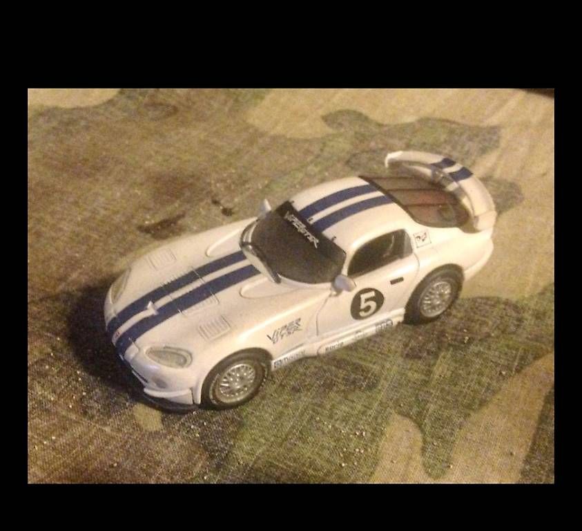 Dodge Voitures modèles: Viper GS 1:43 – D'occasion à Balsthal par hammer008