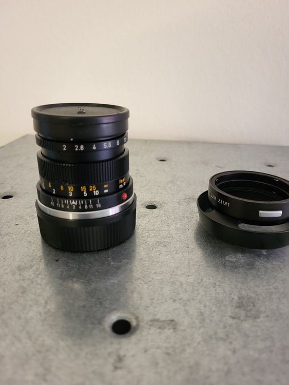 Leica Objectifs: Leica 50 mm Summicron f2.0 mit Sonnenblende + 2 Deckeln – D'occasion à Bern par Granar13 1