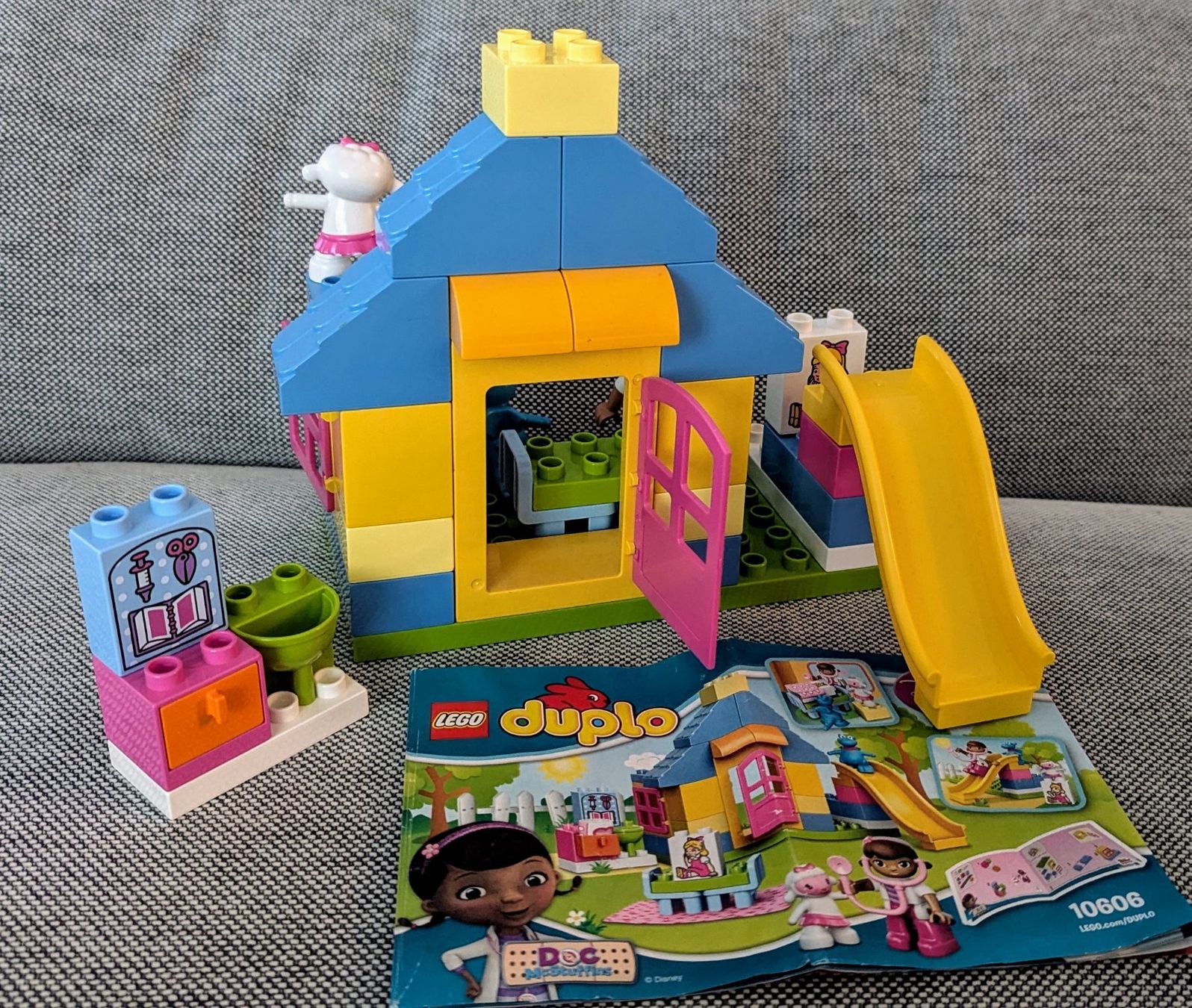 Lego Kit di costruzioni: LEGO Duplo Doc McStuffins Klinik 10606 – Usato da Zollikerberg venduto da rac_x6sq 2