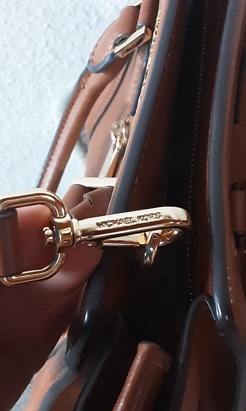 Michael Kors Taschen für Damen: Michael Kors Handbag – Gebraucht aus Wetzikon ZH von Balloonartist 6