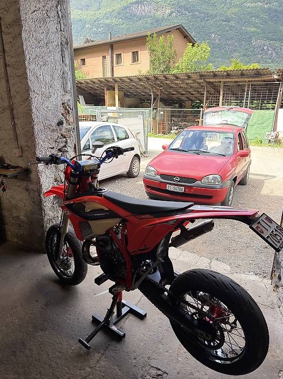Beta Enduro: Beta RR 300 2t – D'occasion à Malvaglia par onc_d7ps 4