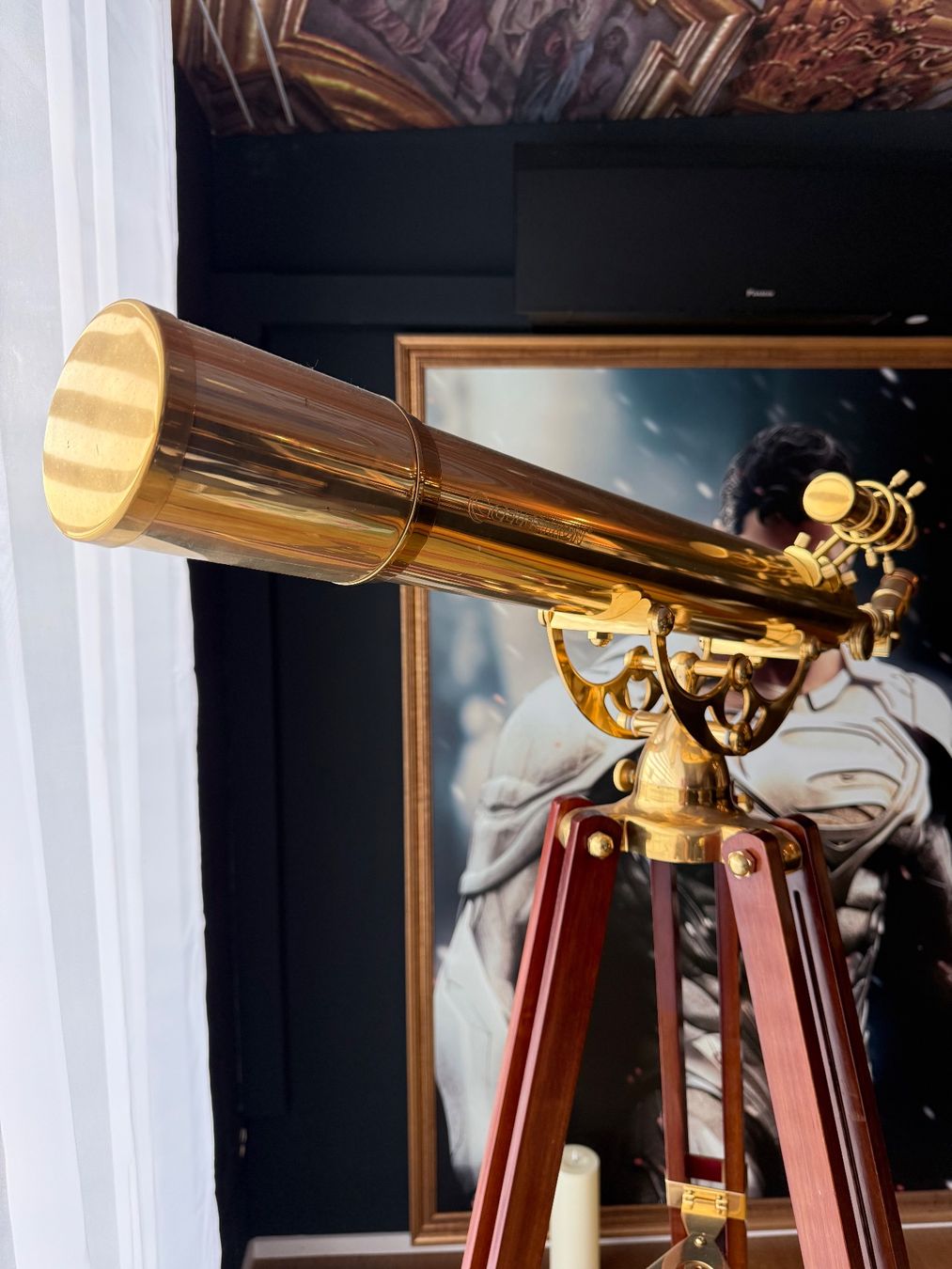 Celestron Telescopi: Celestron Messing-Teleskop, edler Holzstativ, Maritim – Usato da Walchwil venduto da Bodytransformer2000