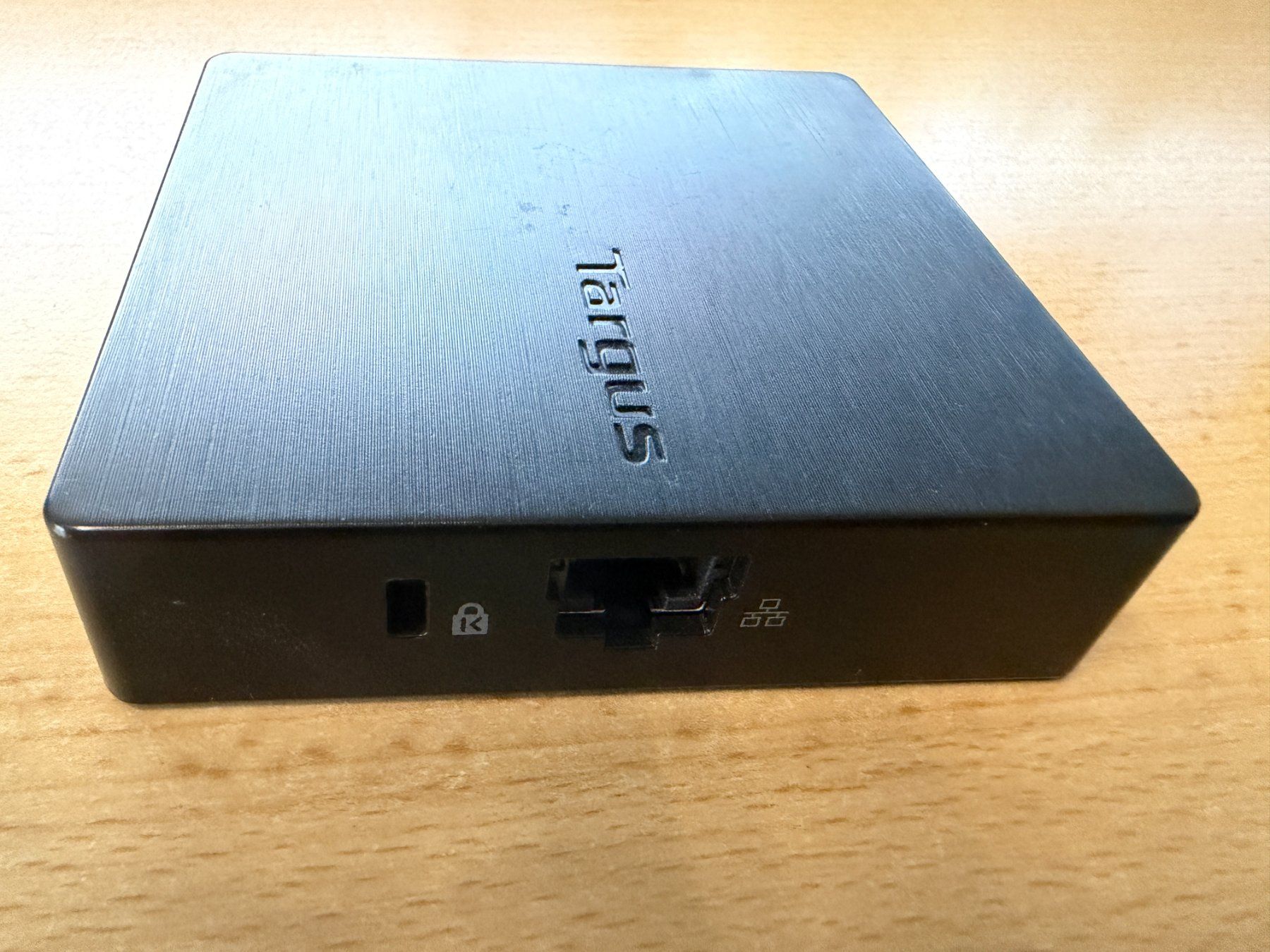 Targus Docking station: TARGUS USB-C Travel Dock – Usato da Winkel venduto da PWo_Rueti 1