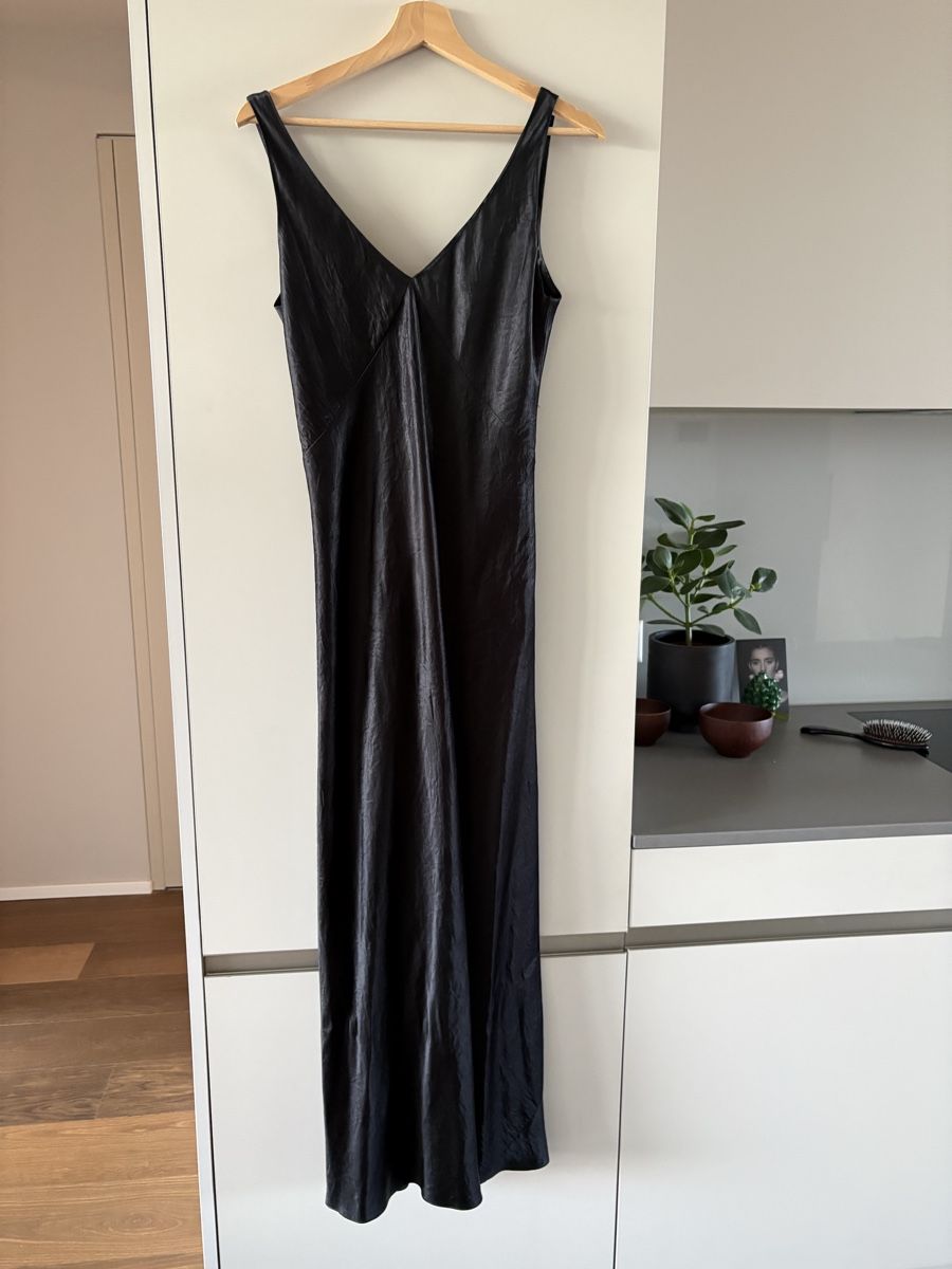 Vestiti: Vince Kleid lang – Usato da Bern venduto da Sabischu 4