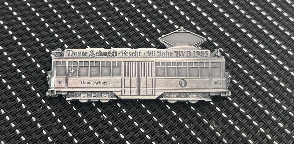 Broches & Aiguilles: Anstecknadel Dante Schuggi Fest – Neuf (Voir description) à Muttenz par Uppi8