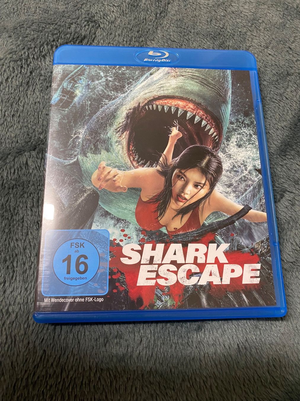 Tutti i DVDs: Shark Escape – Nuovo (secondo la descrizione) da Einsiedeln venduto da Penguin_Holmes