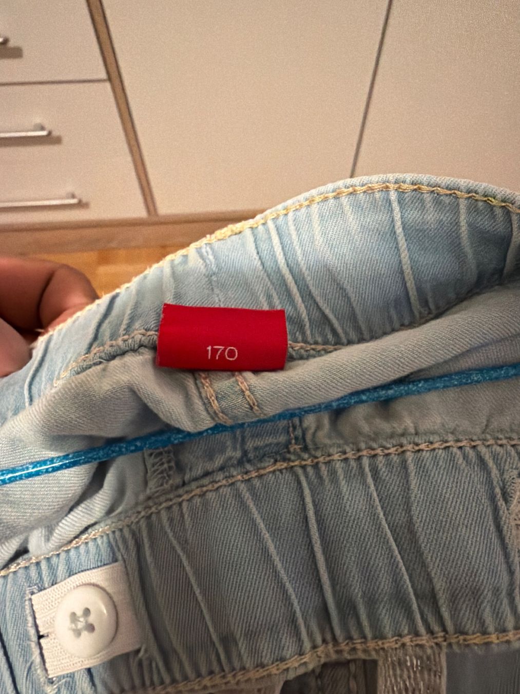Pantaloni: Short für Mädchen 170 – Usato da Dällikon venduto da YOTECH 2