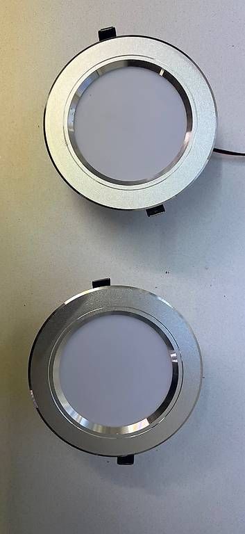 Kronleuchter & Deckenlampen: LED Spot zum einbauen  – Gebraucht aus Appenzell-Steinegg von 200162