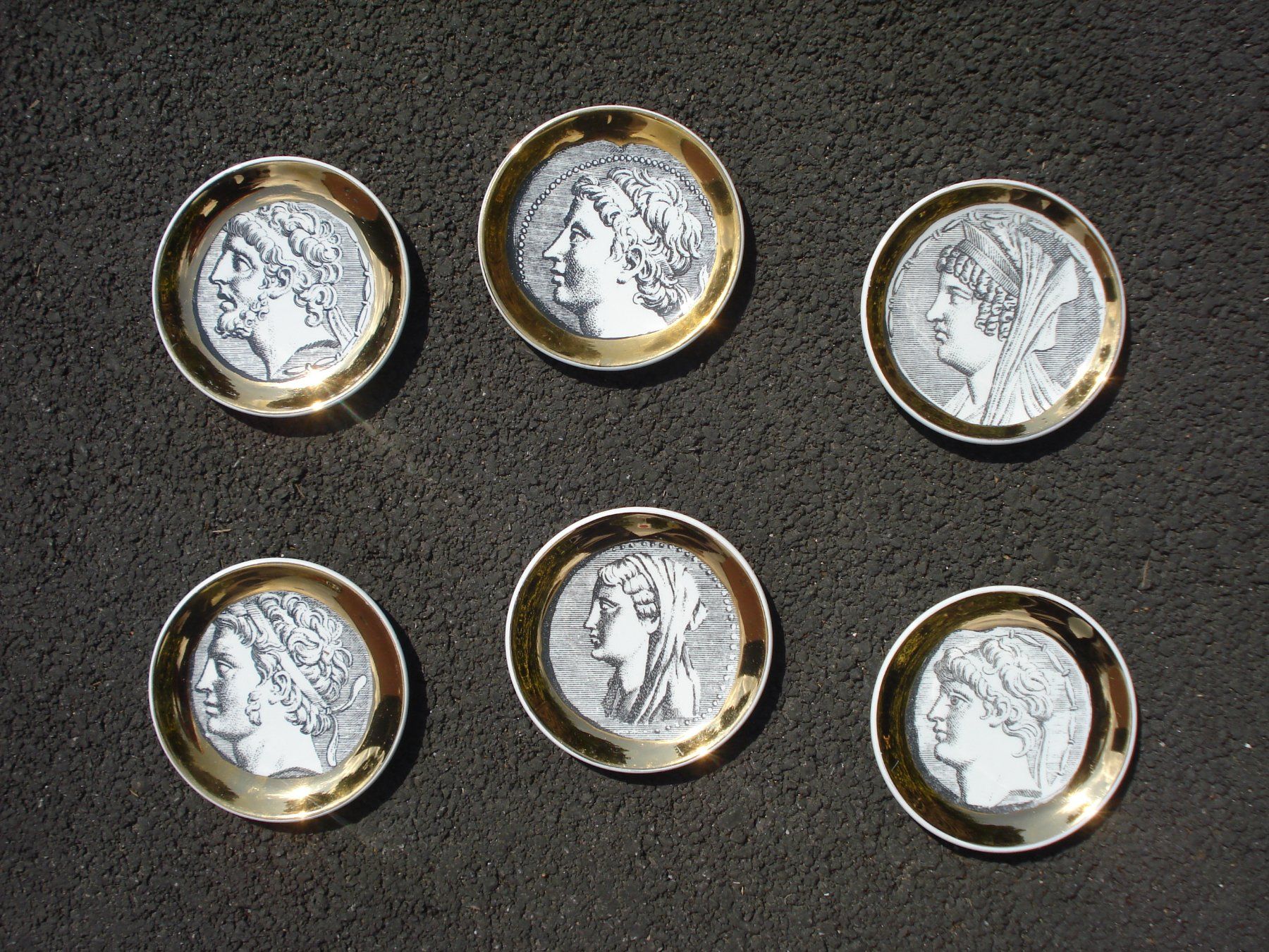 Fornasetti Assiettes: Fornasetti "Monete" – D'occasion à Basel par art.basel