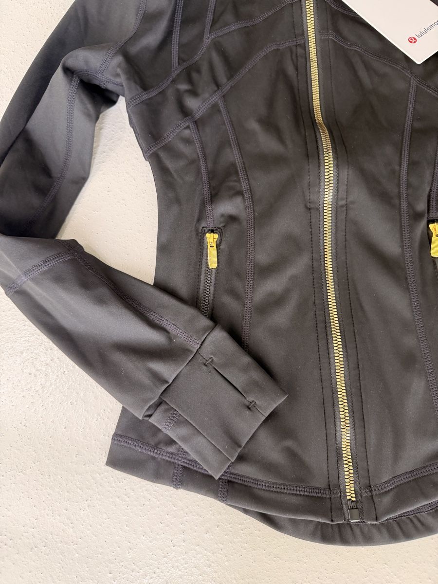 Lululemon Lotti di vestiti: Lululemon Define Set – Nuovo (secondo la descrizione) da Embrach venduto da judee_zh 3