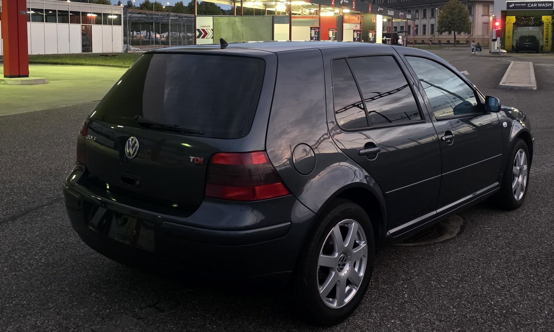 VW Automobili: VW Golf 1.9 TDI – Usato da Langenthal venduto da Q112 1