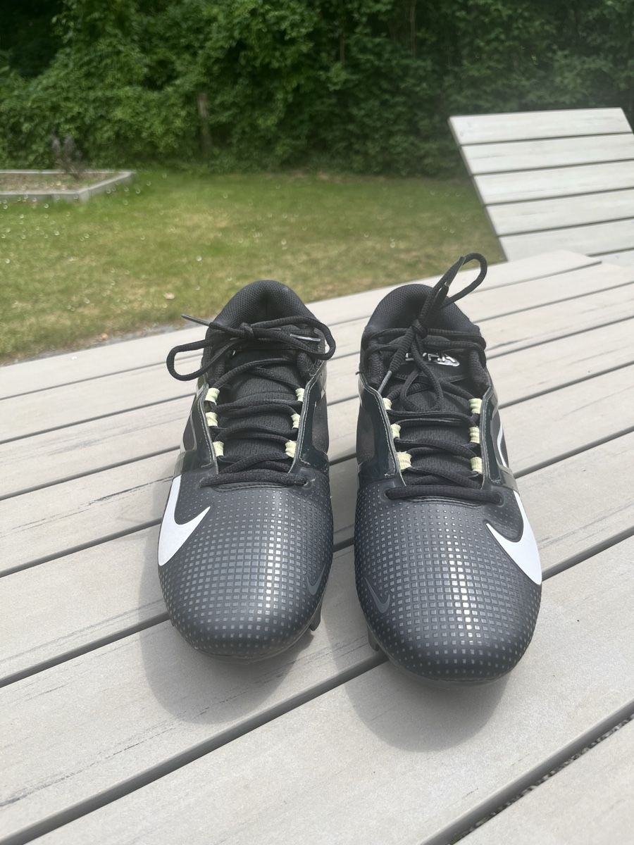 Nike Herrenschuhe: Nike Alpha menace 4 pro – Gebraucht aus Zweidlen von don-havanna