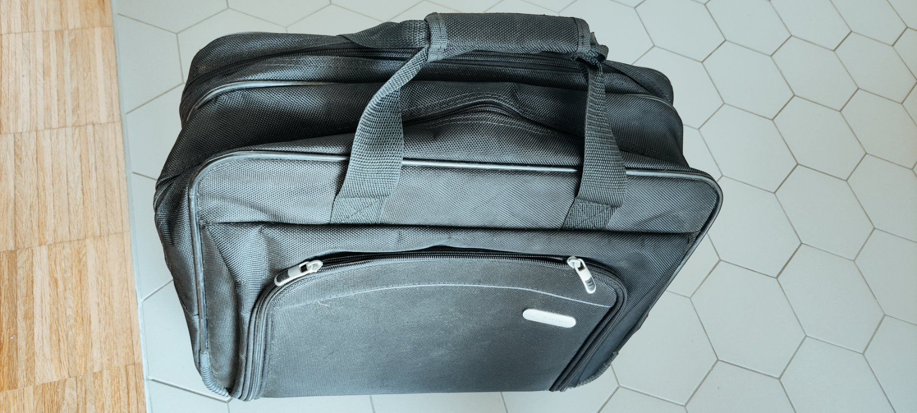 Targus Reisekoffer: Targus Business Rolltasche / Rollkoffer – Gebraucht aus Zürich von sendbad 4