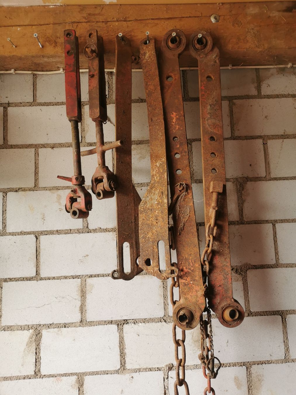 Bucher Trattori: Bucher Traktor Hydraulik Unterlenkergestänge – Usato da Grüningen venduto da Niggi79 1