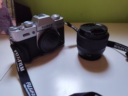 Fujifilm X-T20 con obiettivo kit 15-45mm