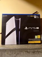 ps5 pro avec 2 manettes