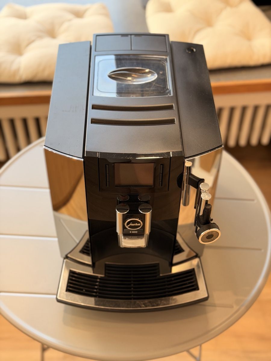 Jura Macchine per caffè & Macchine per espresso: Jura E800 – Usato da Zwingen venduto da vlakcanac558 2