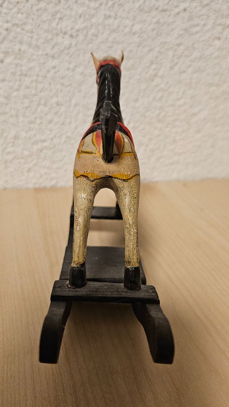Tutte le decorazioni: Miniatur Schaukelpferd Dekoration – Usato da Jona venduto da ASMARADO 3