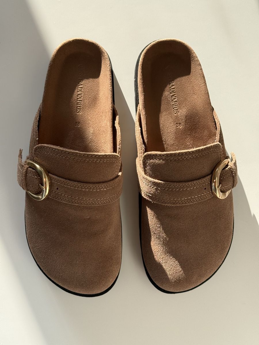 Stradivarius Scarpe da donna: Trendige Slipper von Stradivarius, Gr. 38 – Nuovo (secondo la descrizione) da Trimbach venduto da kat_9nkq 3