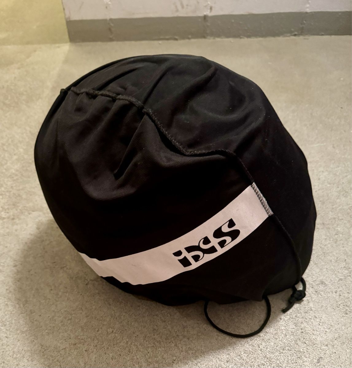 IXS Caschi & visiere: IXS 1100 1.0 Intergralhelm – Usato da Würenlos venduto da Fejzo1987 5