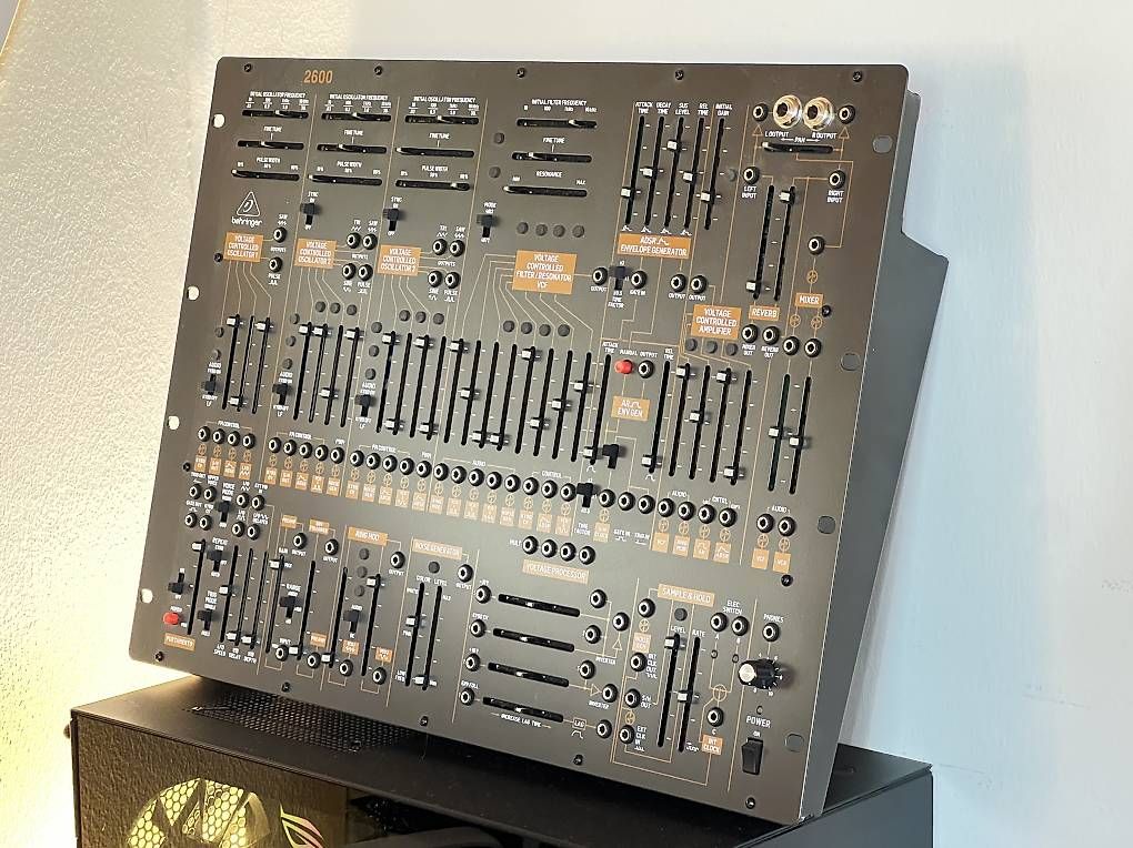 Behringer Strumenti musicali: Behringer 2600 ARP – Usato da Zürich venduto da superskalar