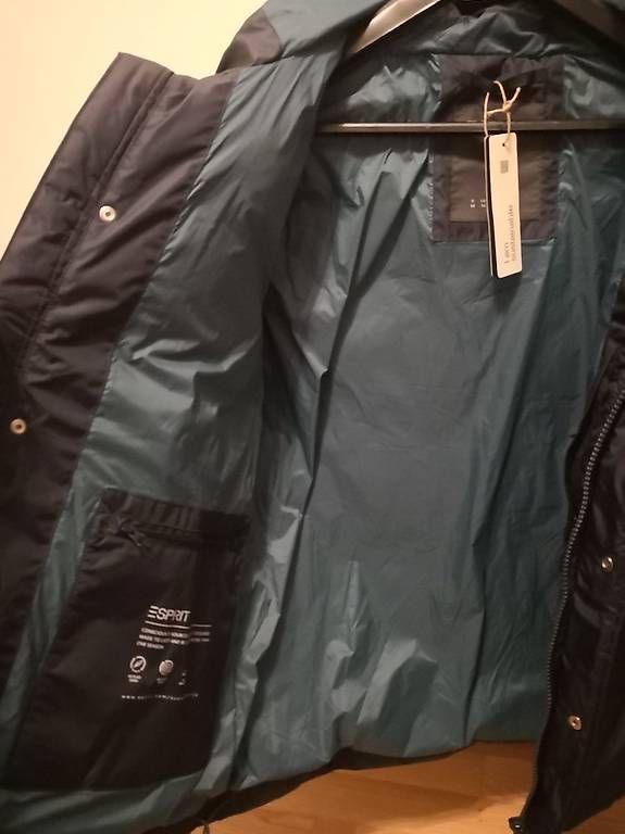 Esprit Giacche: Esprit Daunen Winterjacke Grosse M – Nuovo e nell'imballaggio originale da Dietlikon venduto da len_6qjk 2