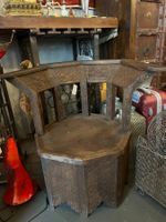 Marokkanischer Holzsitz mit Ornamenten | LIQUIDATIONSVERKAU
