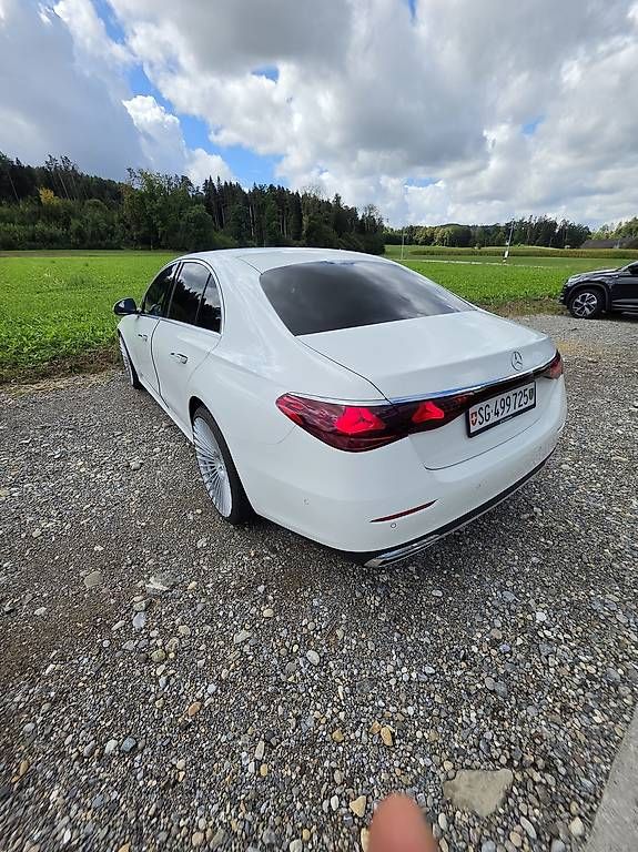 Autos: Mercedes E220D / W214 / Verhandelbar – D'occasion à Wil SG par Den_bz69 3
