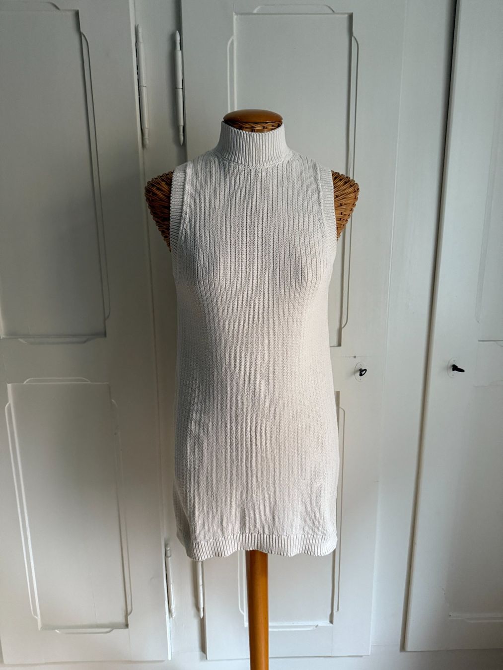 Other Stories Vestiti: & OTHER STORIES - Strickkleid weiss S – Usato da Zürich venduto da Diazaio