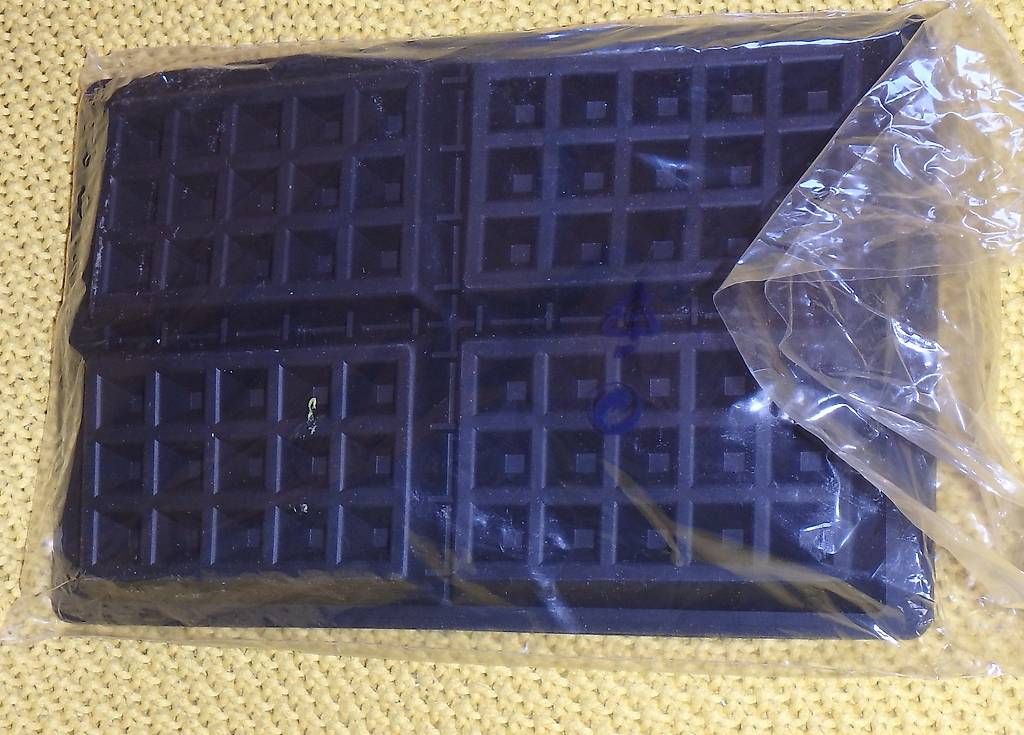 Betty Bossi Backformen: Silikonform Waffel 4er – Neu und originalverpackt aus Udligenswil von Thisu77 1