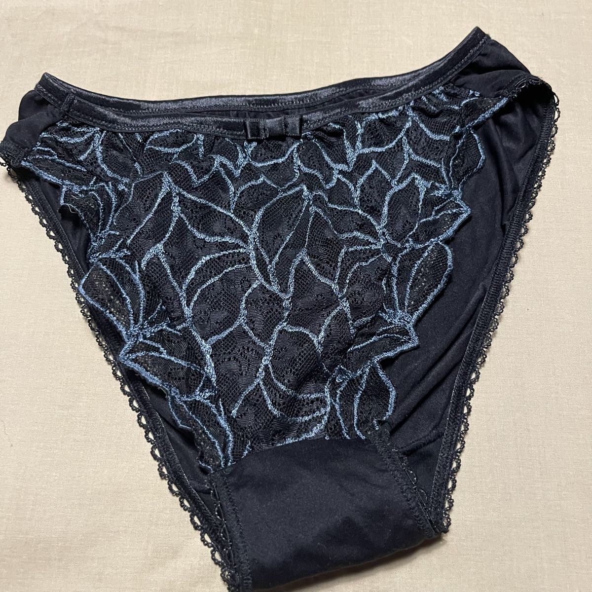Altra biancheria intima: Mutandine con pizzo-S/M – Nuovo (secondo la descrizione) da Locarno venduto da Fixed8