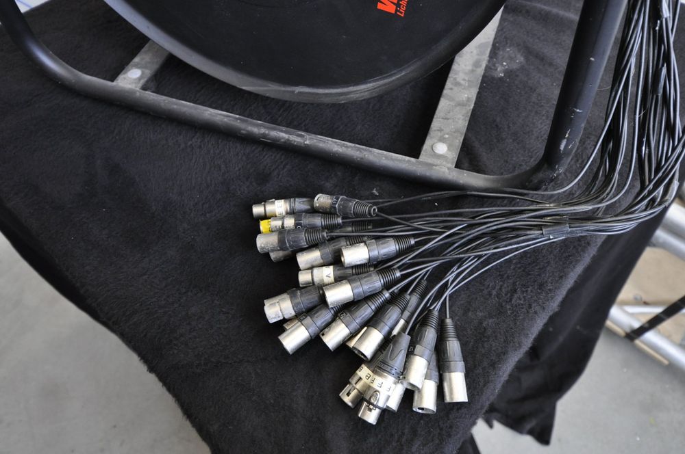22 6 XLR Multicore 30m auf Kabelrolle (Gebraucht) in Burgdorf für CHF