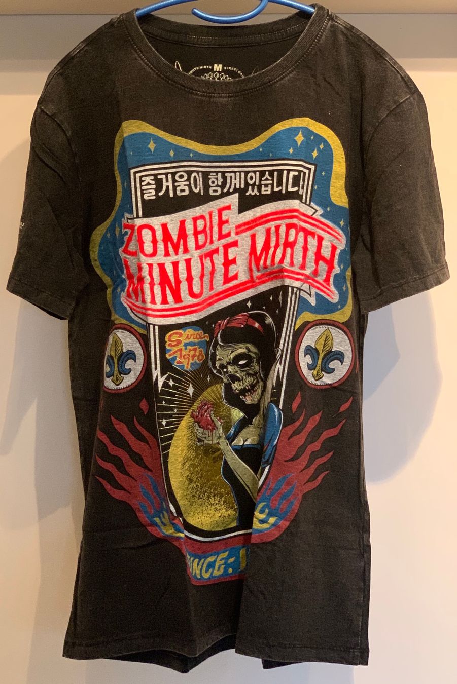T-shirt: T-Shirt ZOMBIE MINUTE MIRTH – Nuovo (secondo la descrizione) da Bern venduto da SaleOutPhil