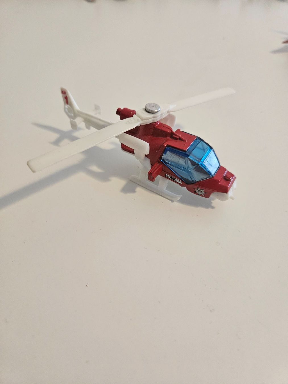 Matchbox Kit di modellismo & Modellini statici: Matchbox Flugzeuge & Helicopter – Usato da Horgen venduto da icardo1950 4
