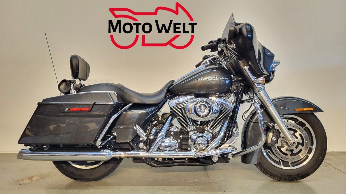 Harley-Davidson Touring: Harley-Davidson FLHX Street Glide ABS – Usato da Tägerschen venduto da Moto-Welt