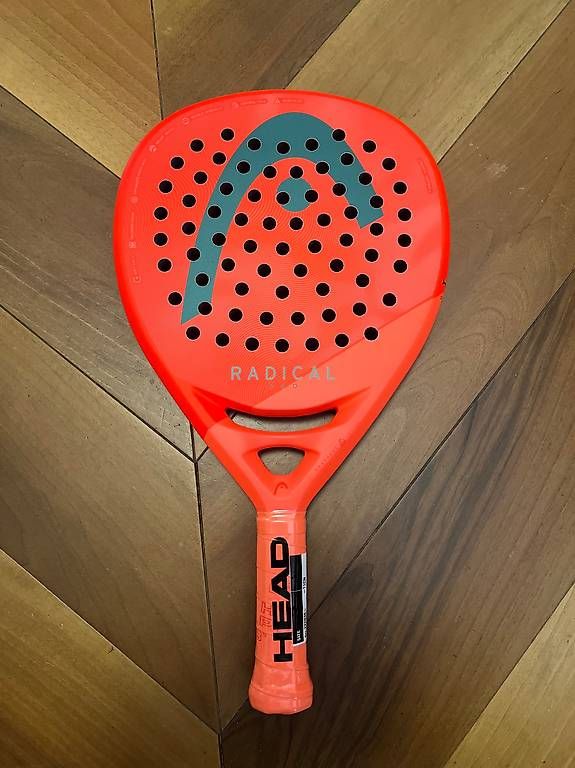 Schläger: Padel Racket Head Radical Pro 2026 – Gebraucht aus Breganzona von gia_p2tf