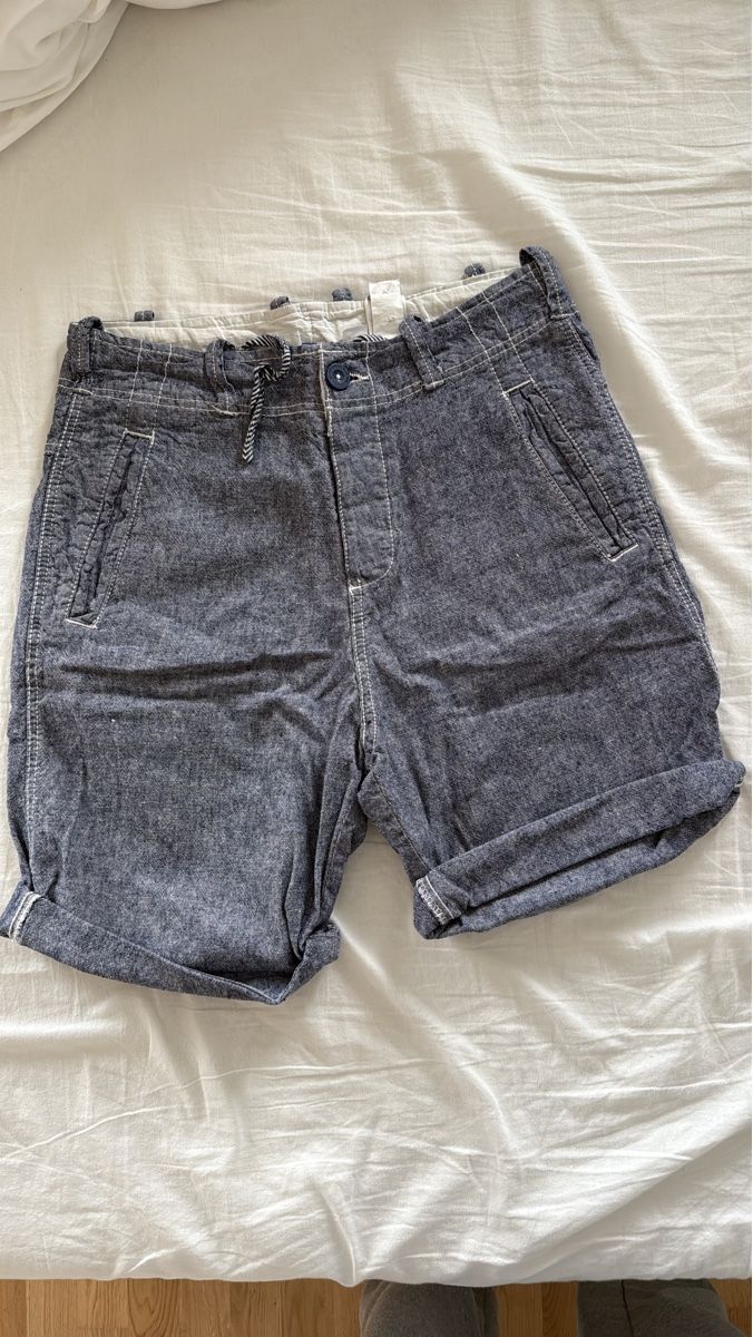 Pantaloni: Shorts Grösse S (Gr. 28) – Usato da Zürich venduto da helloJJ