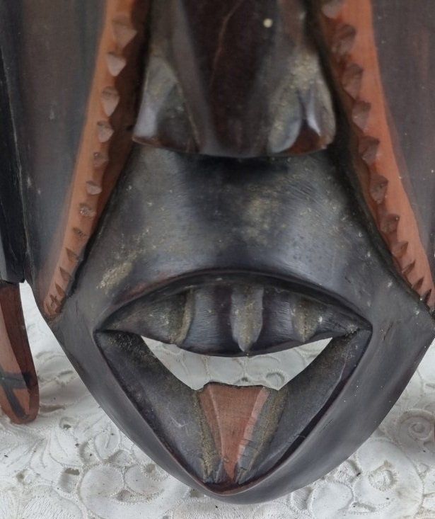Internationale Kunst: Grosse Maske aus Afrika Holz. – Gebraucht aus Flums von Flumsantik 3