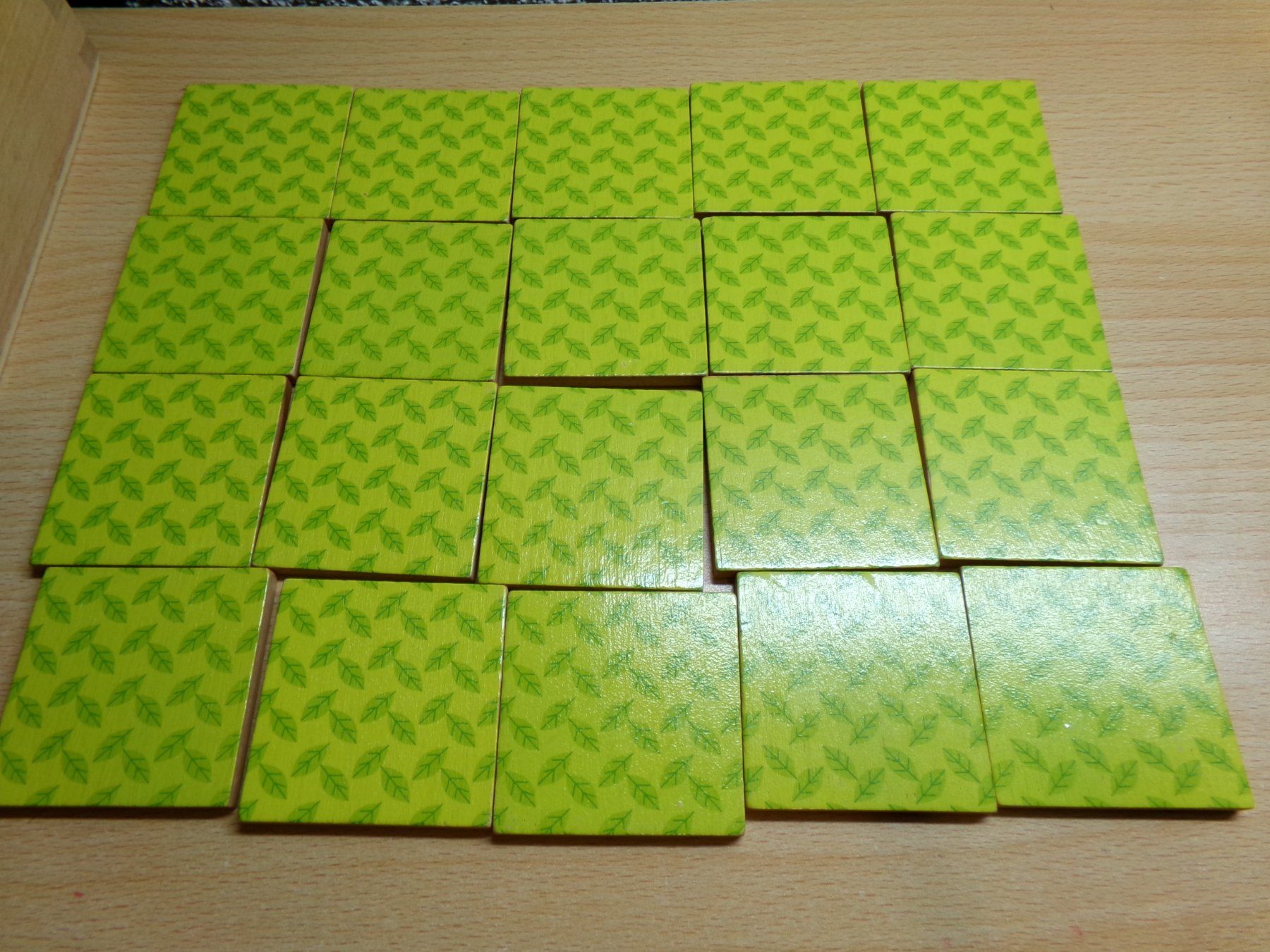 Spiele: Memory mit Tiermotiven aus Holz – Gebraucht aus Hombrechtikon von Se9 4
