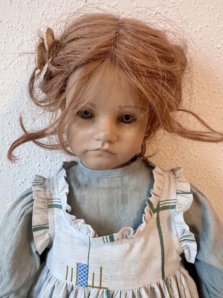 Annette Himstedt Puppen: Sammlerpuppe Käthe – Gebraucht aus Basel von nla_zp8b 1