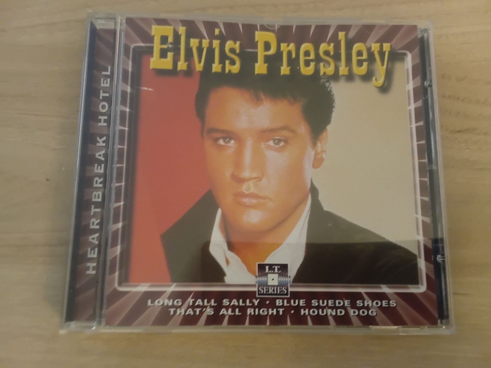 CD: Elvis Presley – Usato da Liebefeld venduto da CD-Urs