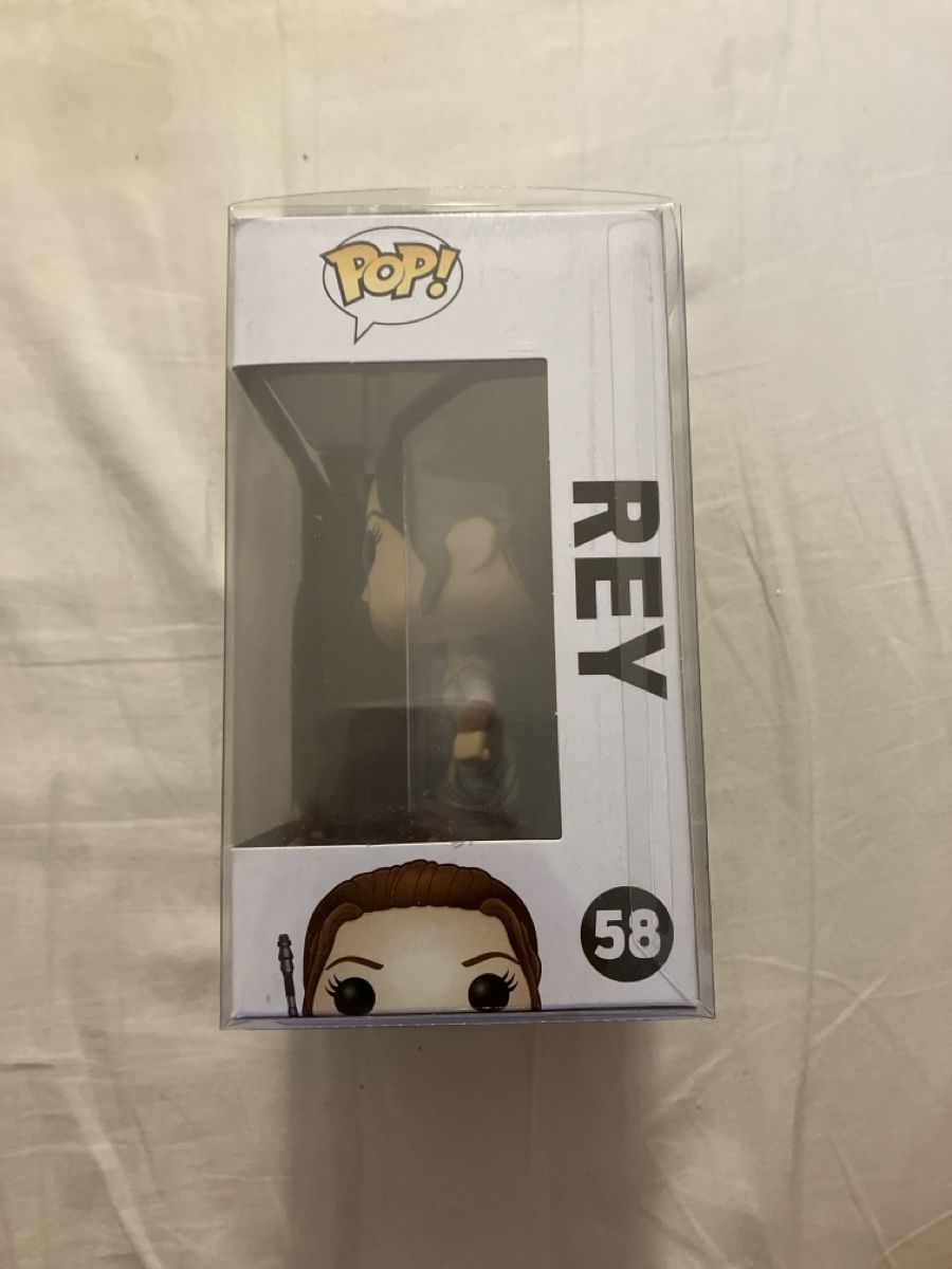 Funko Statuette: Funko Pop, Rey, Star Wars, 58 – Nuovo e nell'imballaggio originale da Rochefort venduto da ise_c7lc 1